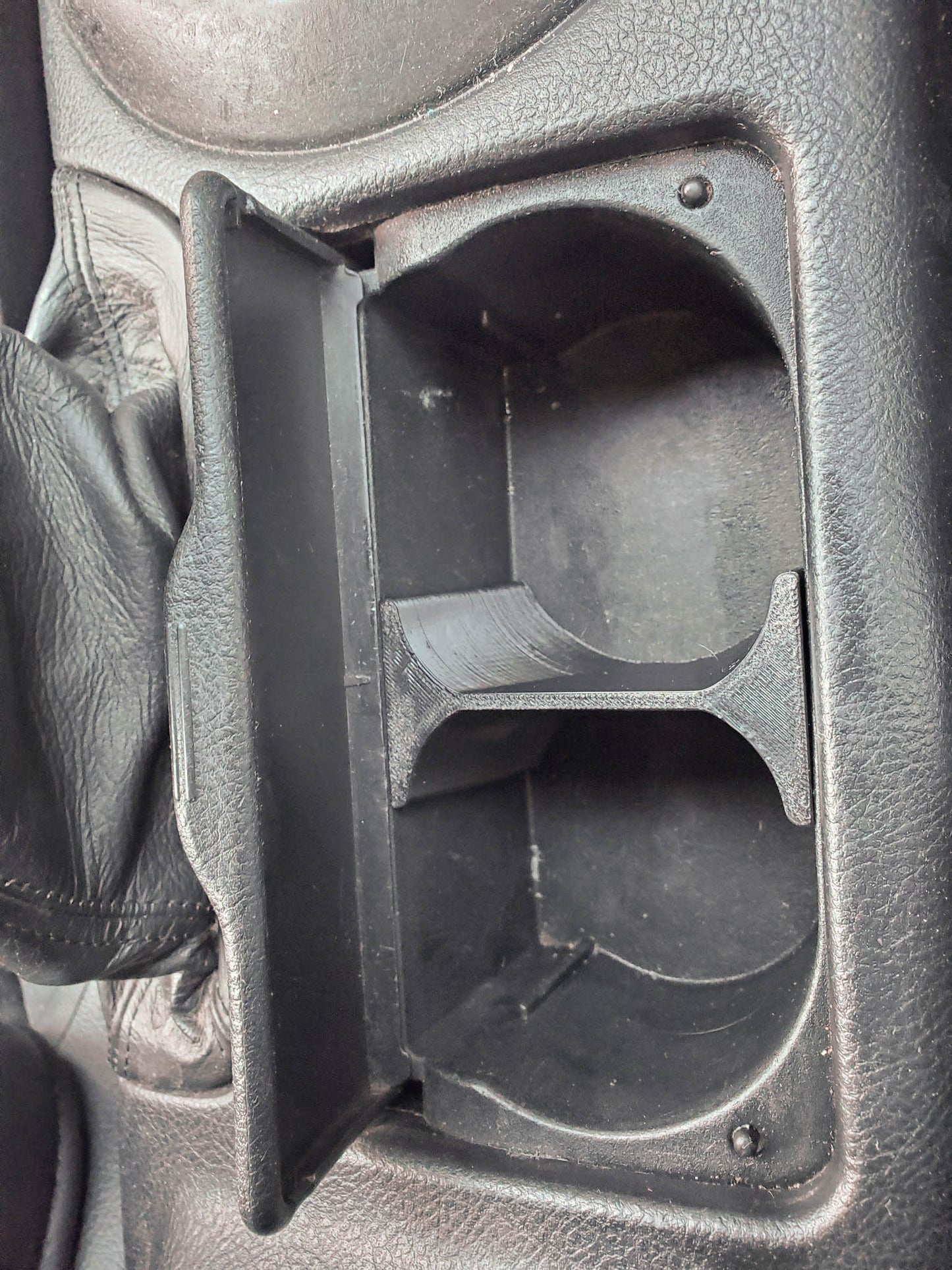 Cup Holder Divider for Lexus IS200 / Lexus IS300 / Toyota Altezza (1999-2005)