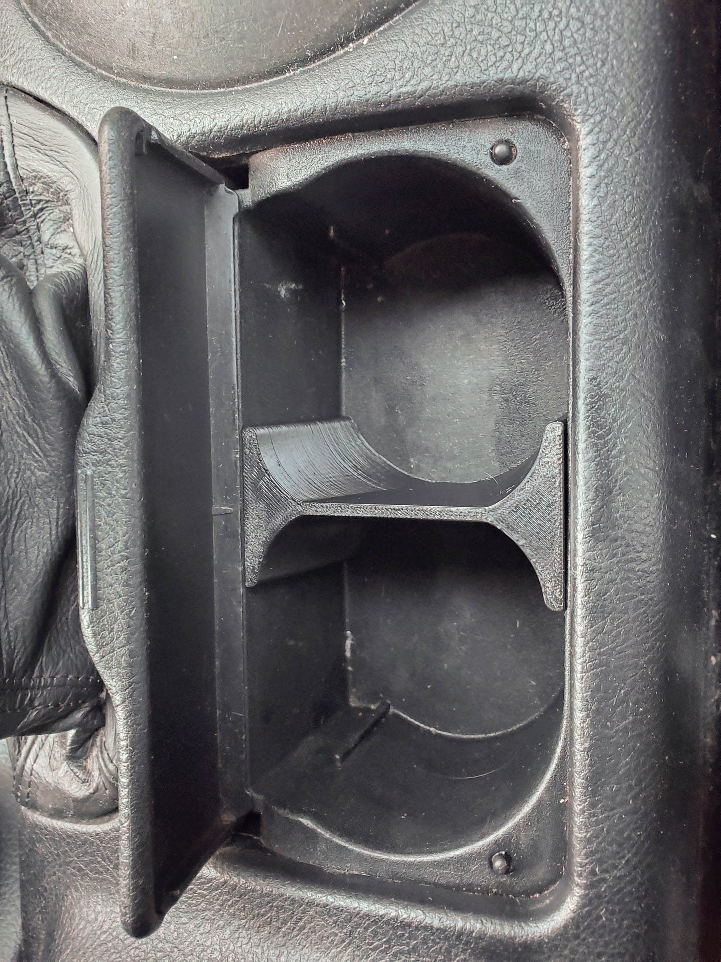 Cup Holder Divider for Lexus IS200 / Lexus IS300 / Toyota Altezza (1999-2005)